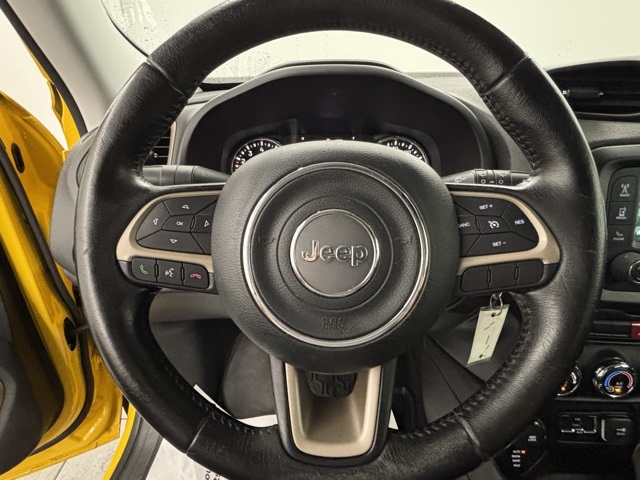 2015 Jeep Renegade Latitude North Edition photo 10