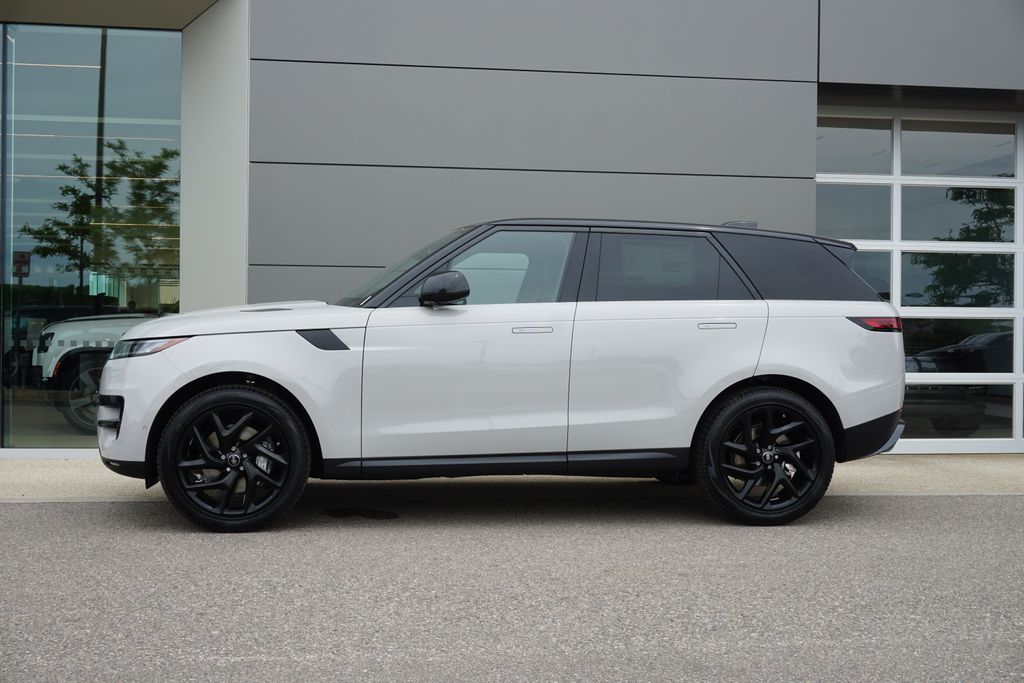 2025 Land Rover Range Rover Sport SE photo 8