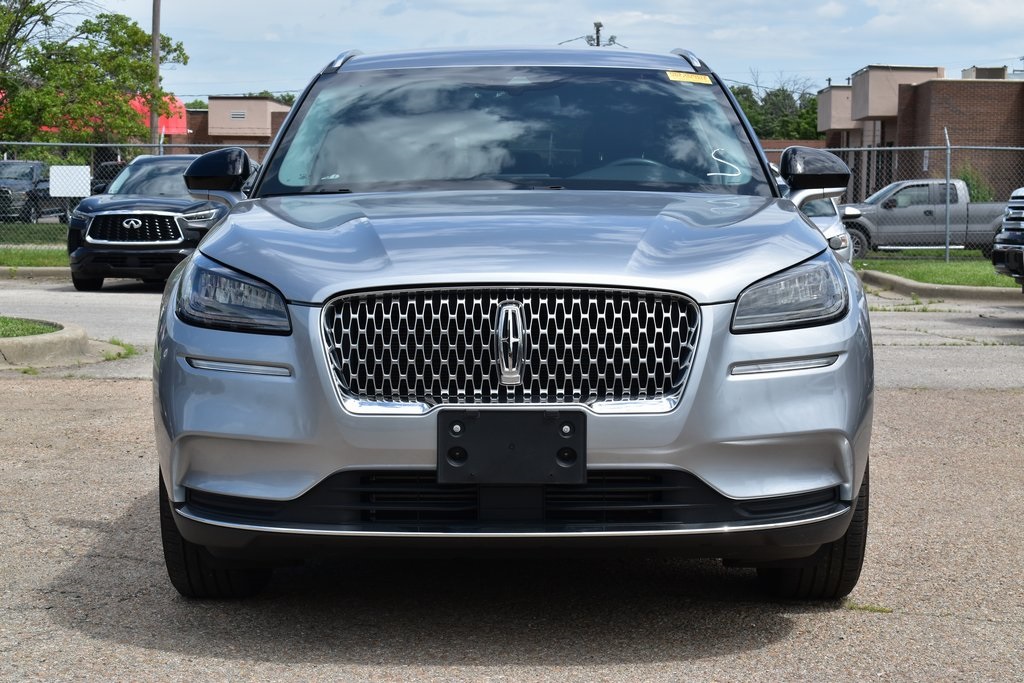 2021 Lincoln Corsair Standard photo 2