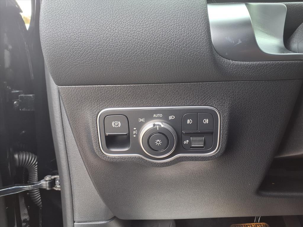2026 Mercedes Benz GLB 250 4MATIC photo 14