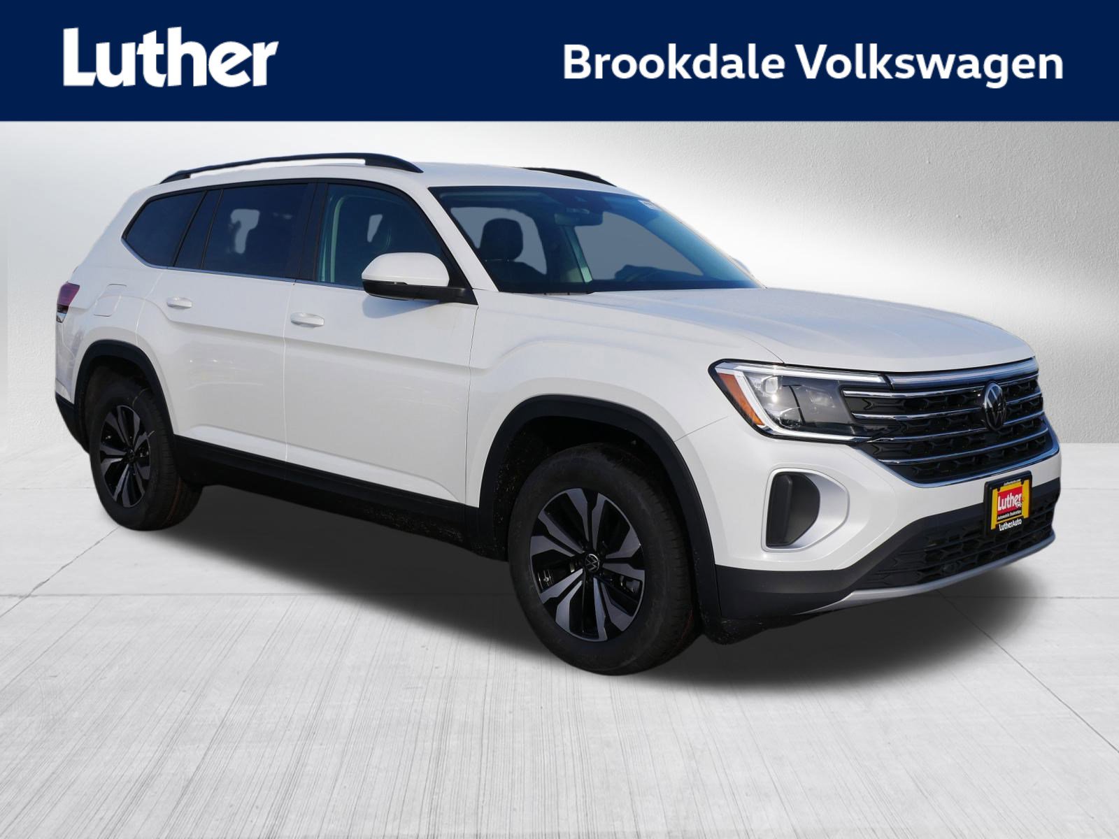 2026 Volkswagen Atlas SE's photo