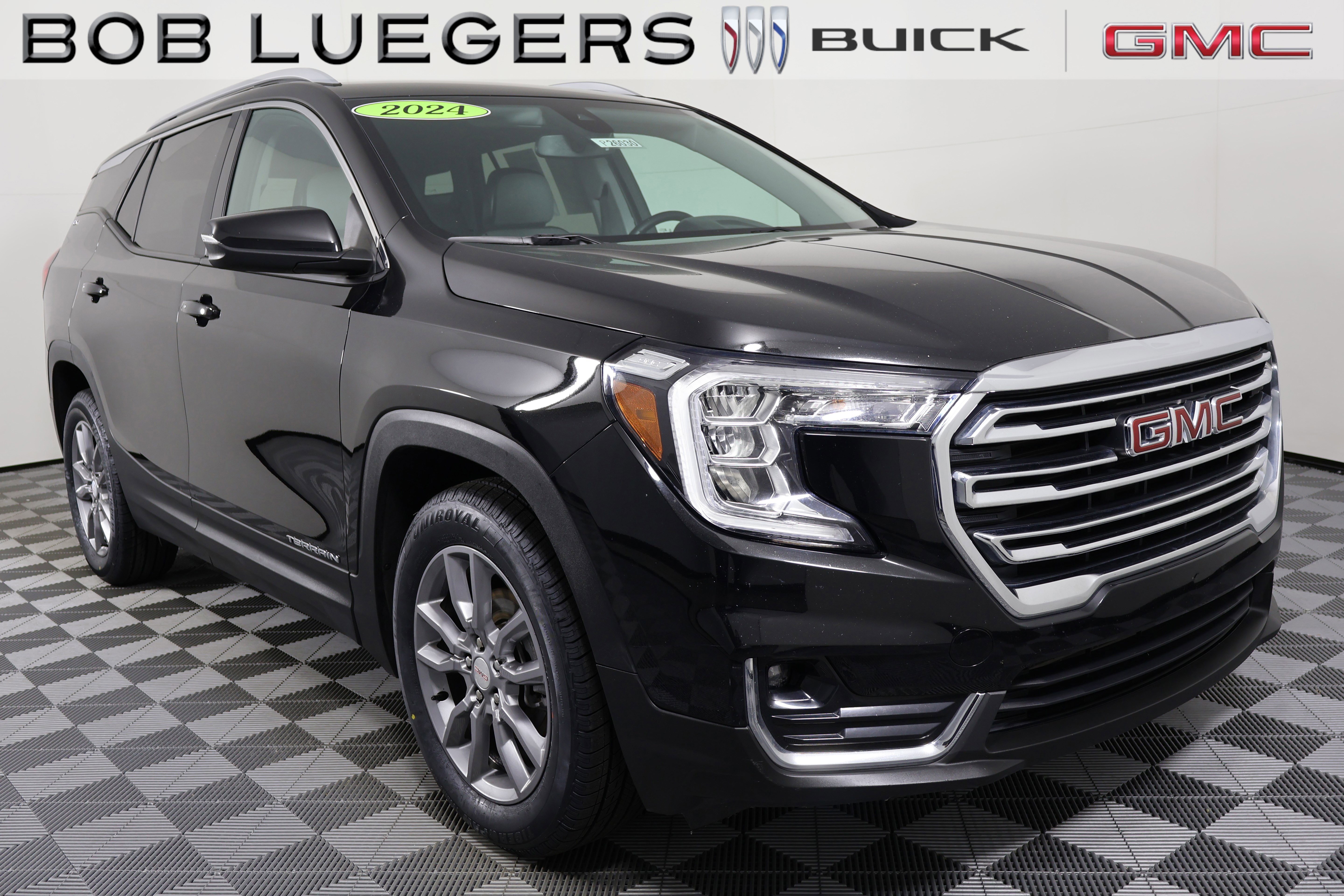 2024 GMC Terrain SLT's photo