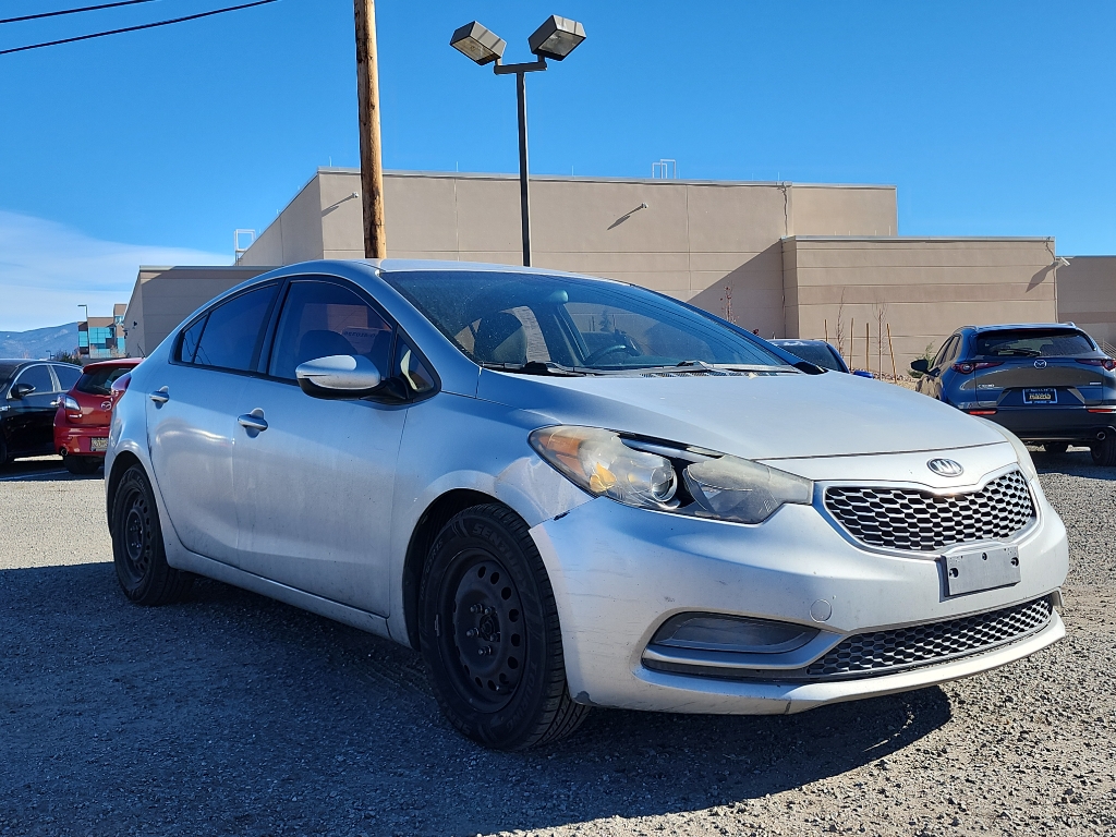 2015 Kia Forte LX photo 3
