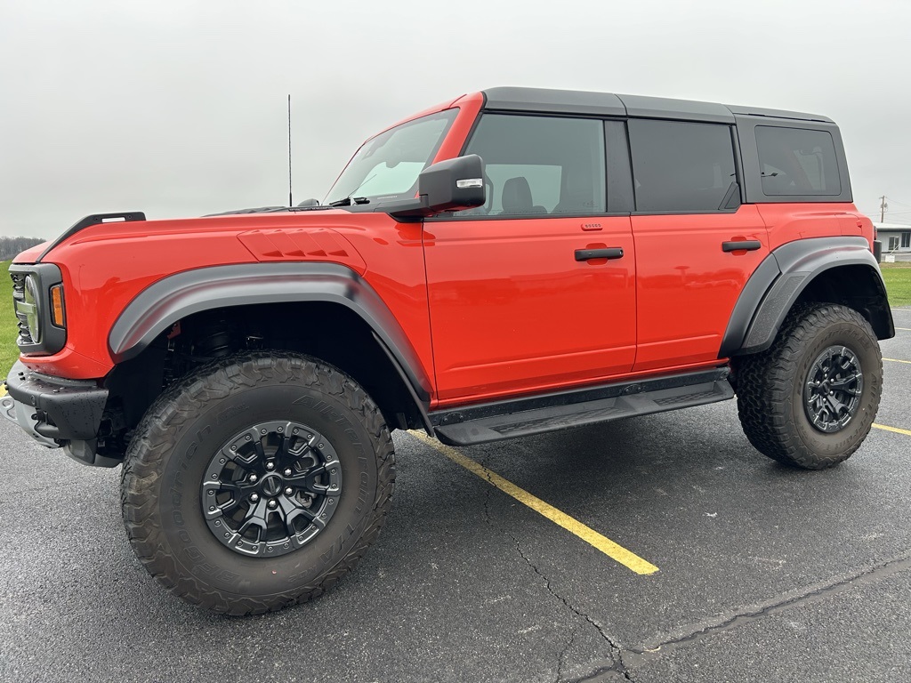 2023 Ford Bronco 4-Door Raptor's photo