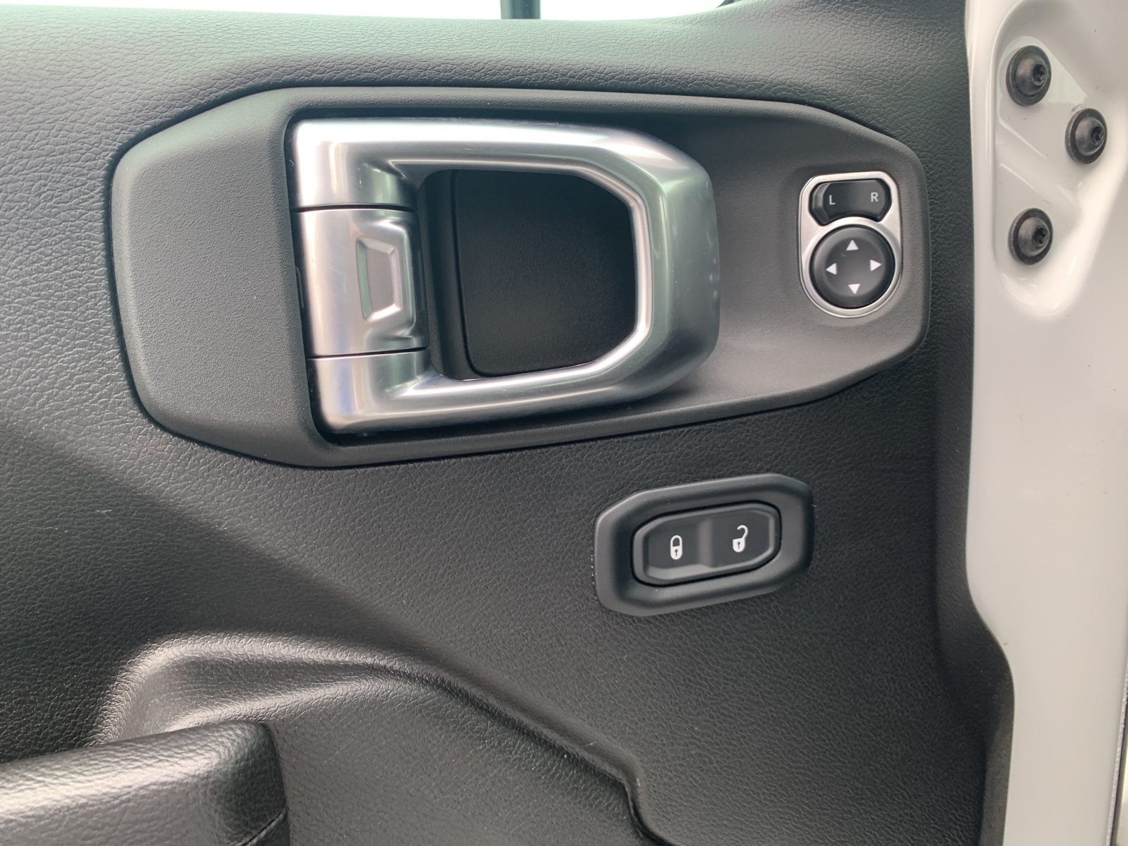 2023 Jeep Gladiator Sport photo 10