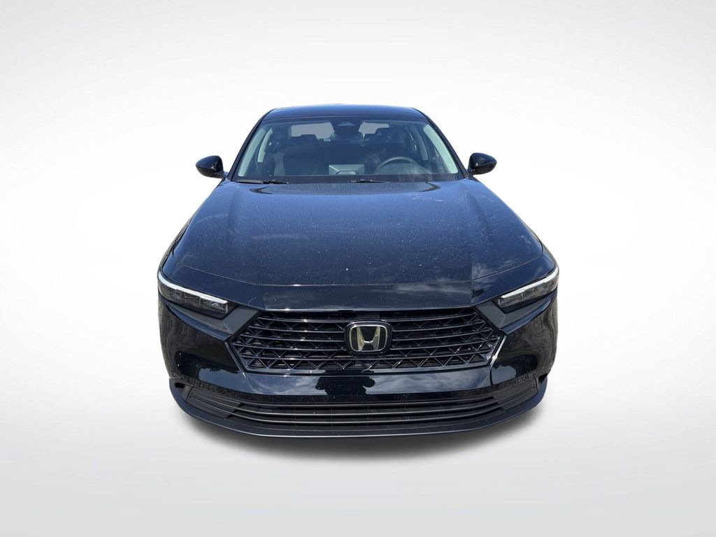 2025 Honda Accord LX photo 9