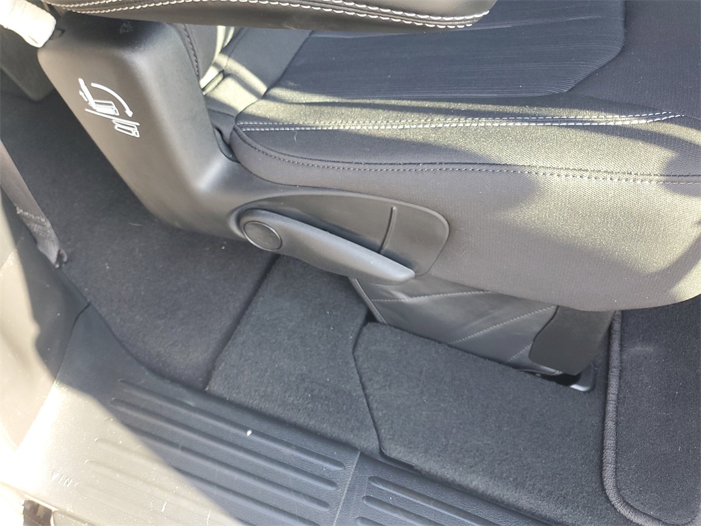 2024 Chrysler Pacifica Touring photo 34