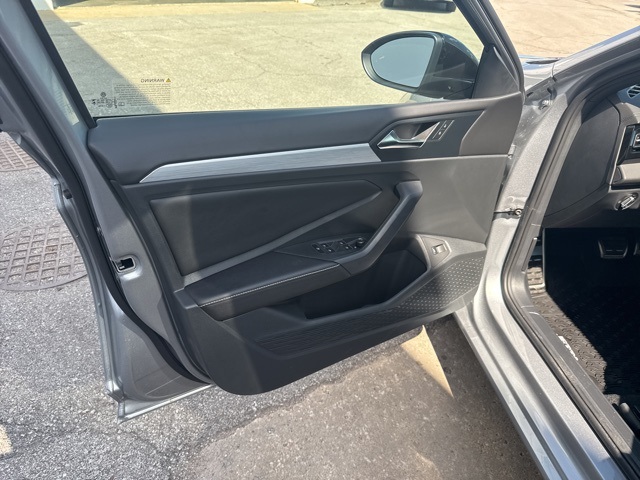 2025 Volkswagen Jetta 1.5T Sport photo 11