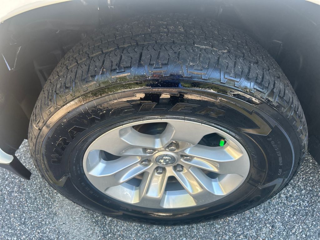 2022 Ram 1500 Laramie photo 8