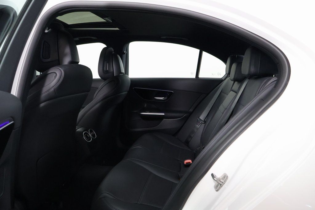 2025 Mercedes Benz C 300 photo 5