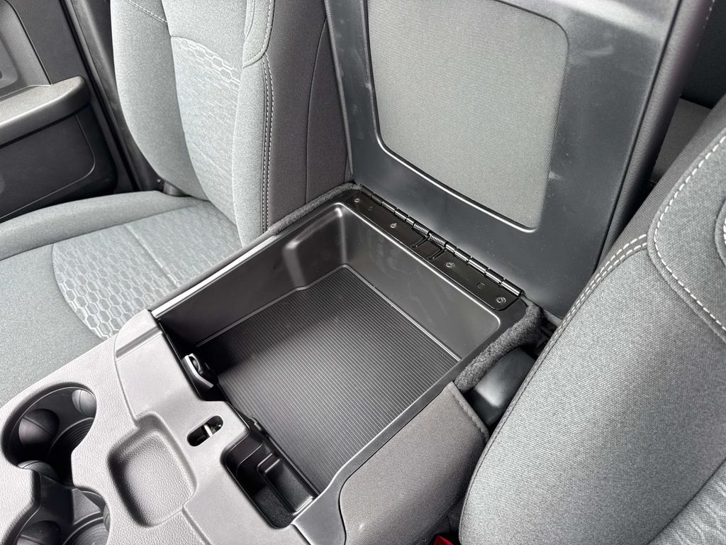 2025 Ram 2500 Tradesman photo 47