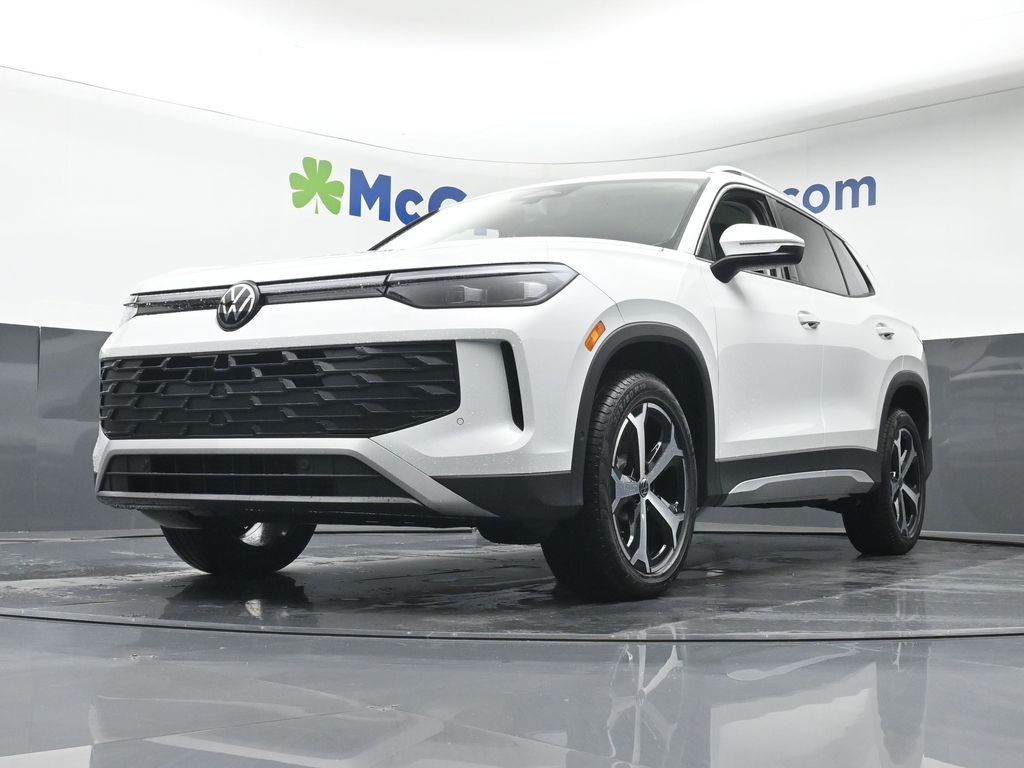 2025 Volkswagen Tiguan SE photo 4