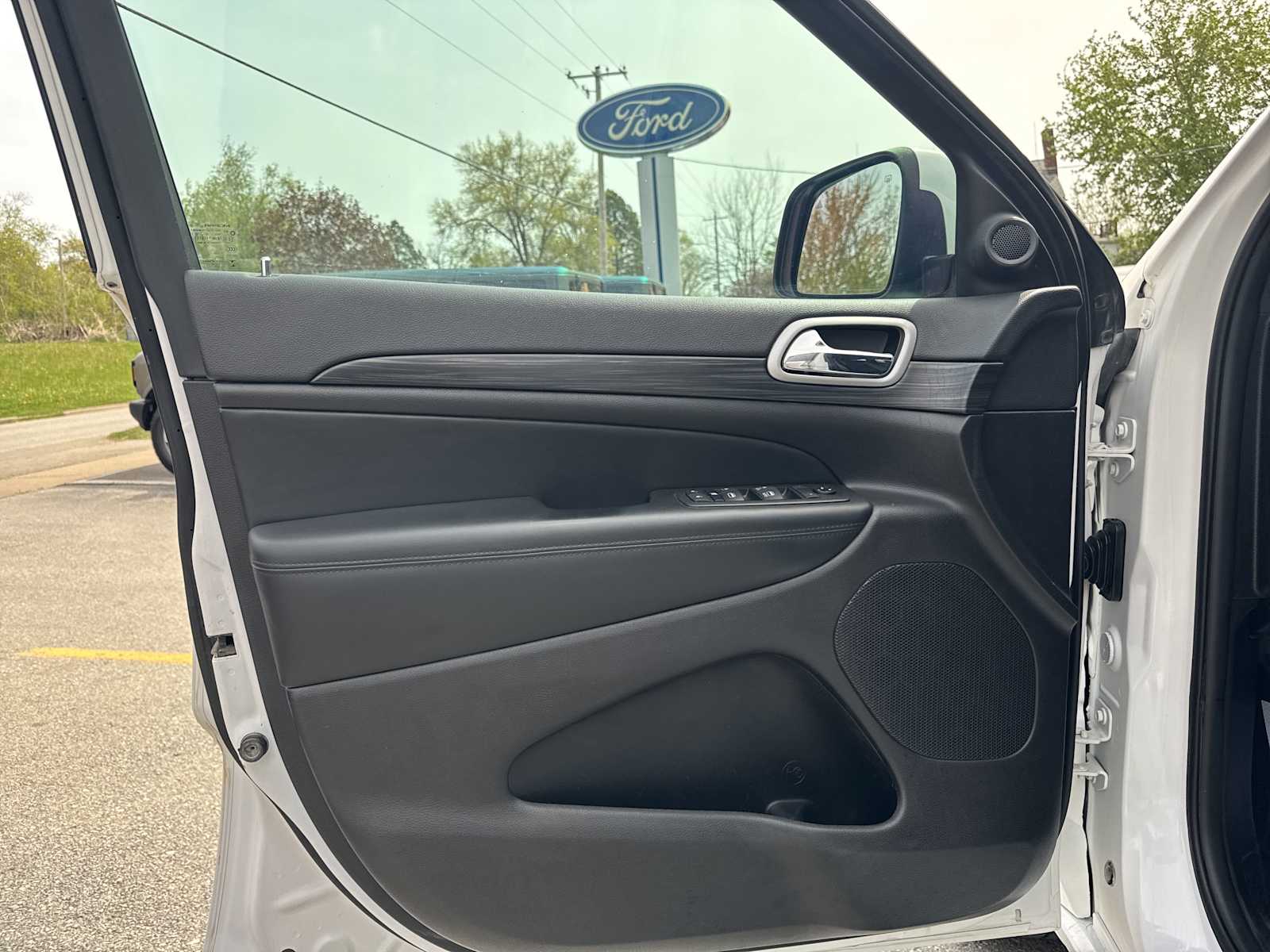 2021 Jeep Grand Cherokee Laredo X photo 15