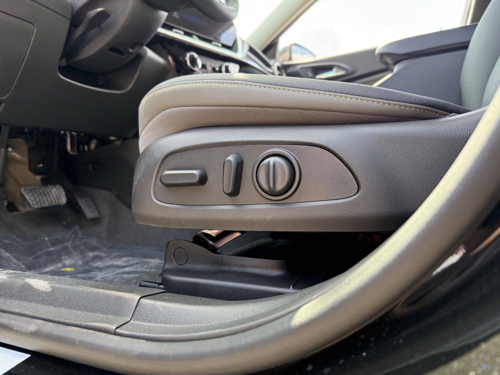 2026 Chevrolet Trax ACTIV photo 21