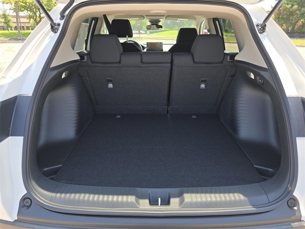 2026 Honda HR-V LX photo 18
