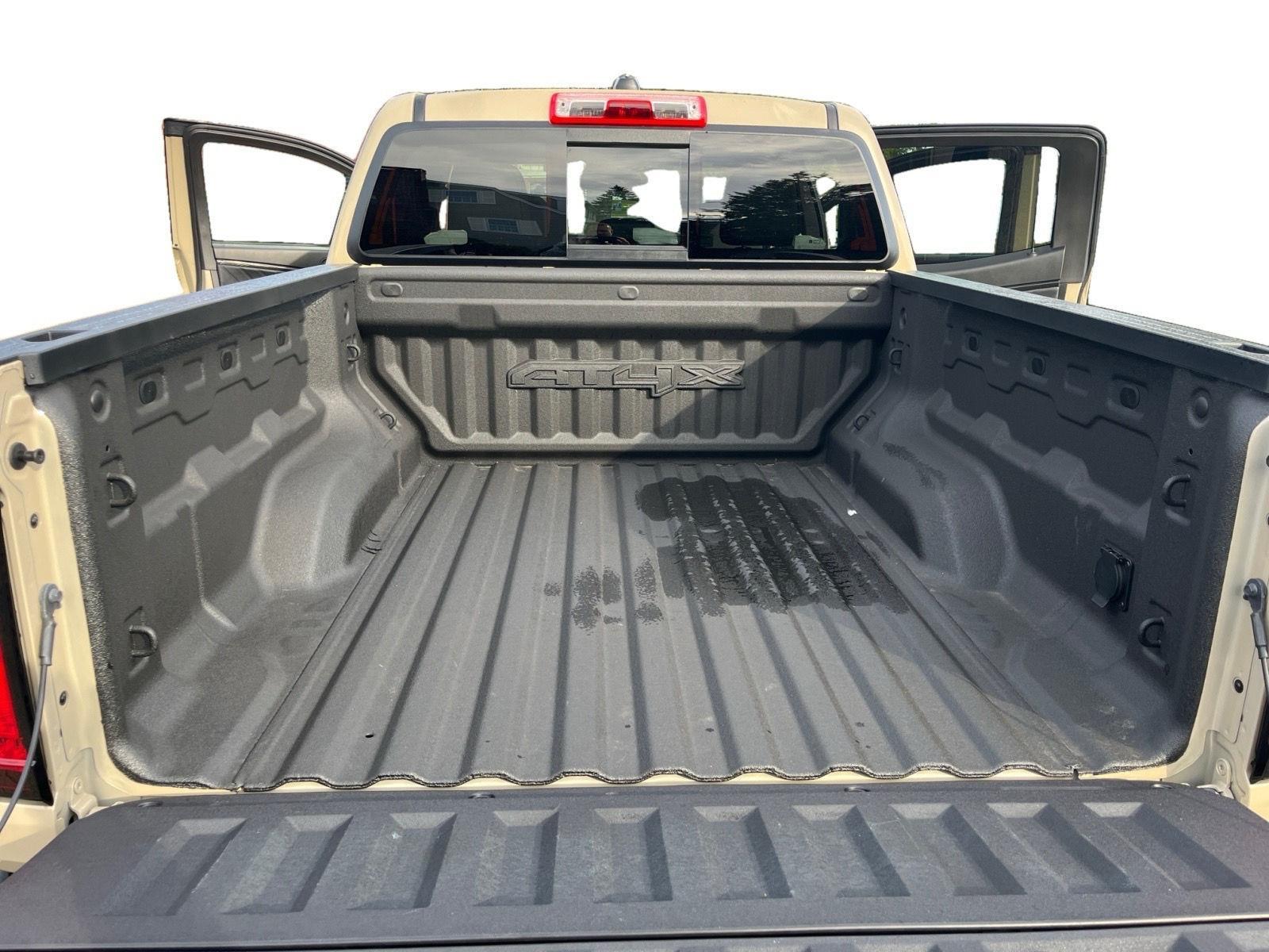 2024 Gmc Canyon AT4X photo 21