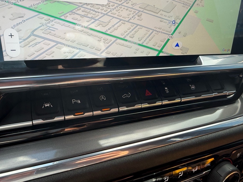 2024 Chevrolet Silverado 1500 High Country photo 22
