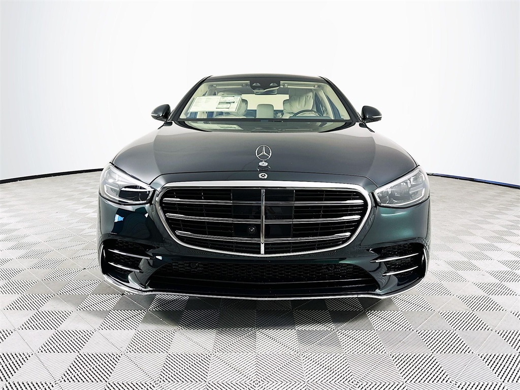 2026 Mercedes Benz S 580 4MATIC photo 2