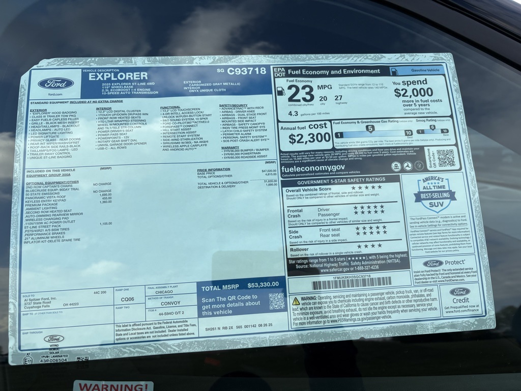 2025 Ford Explorer ST-Line photo 2