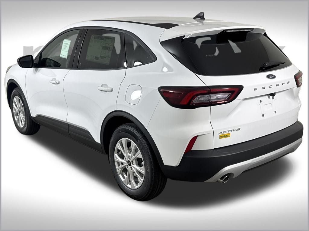 2025 Ford Escape Active photo 3