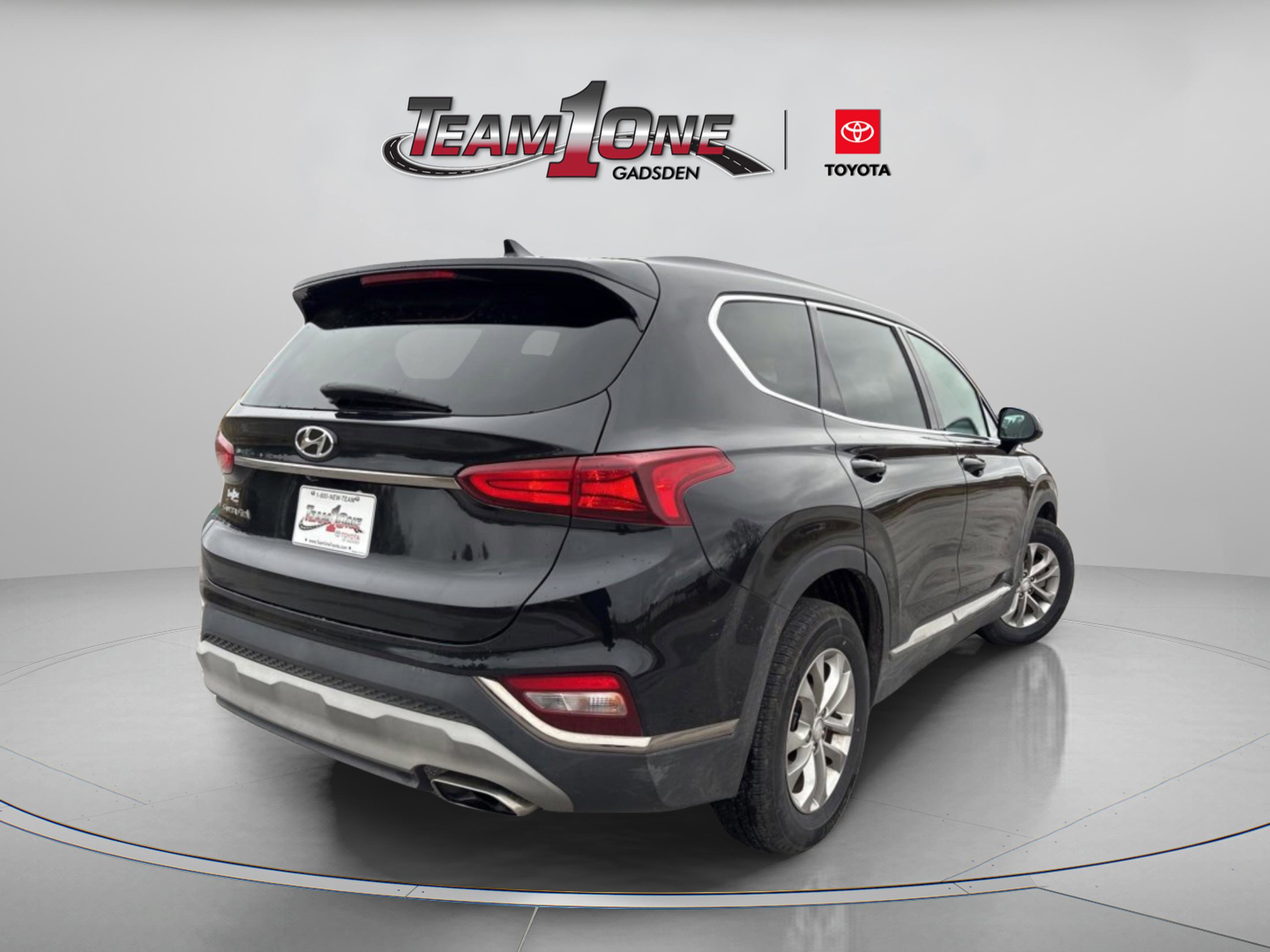 2019 Hyundai Santa Fe SEL Plus photo 2