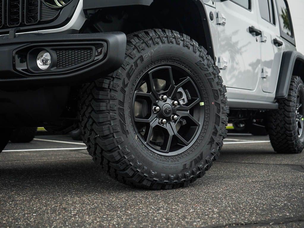 2025 Jeep Wrangler Willys photo 5