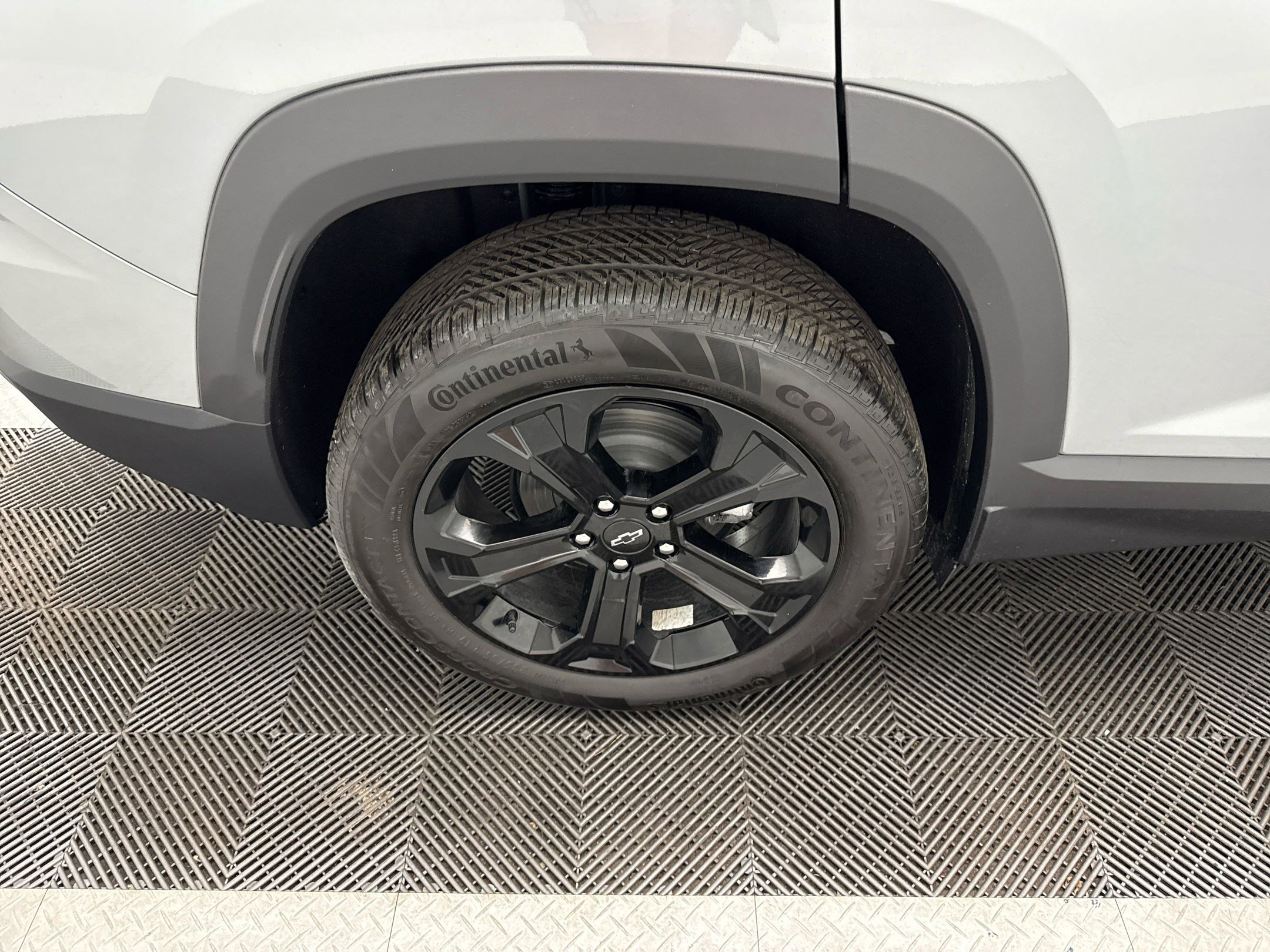 2026 Chevrolet Equinox LT photo 7