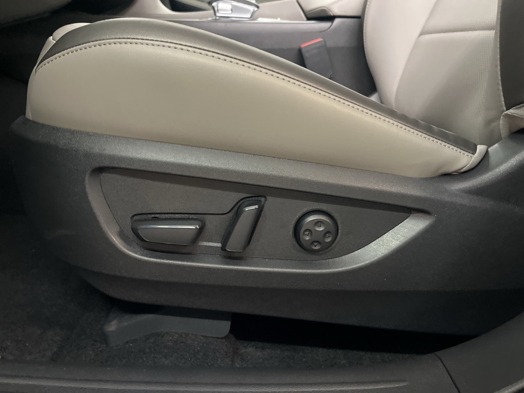 2025 Infiniti QX50 Luxe photo 8