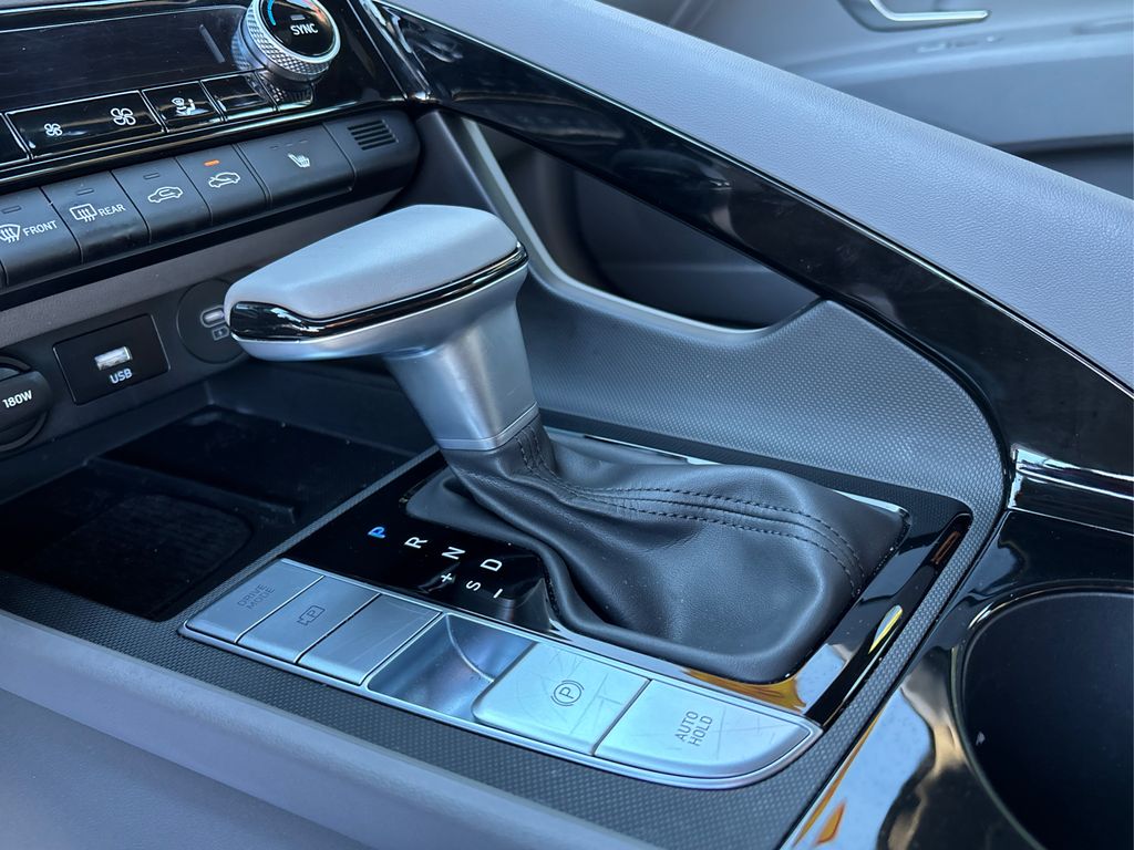 2025 Hyundai Elantra SEL Convenience photo 26