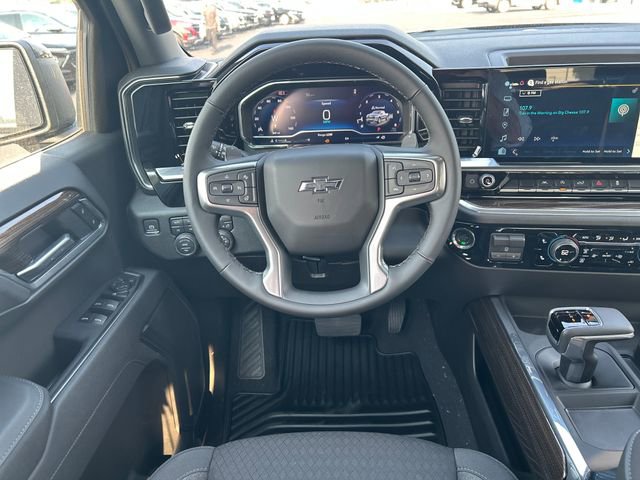 2025 Chevrolet Silverado 1500 RST photo 13