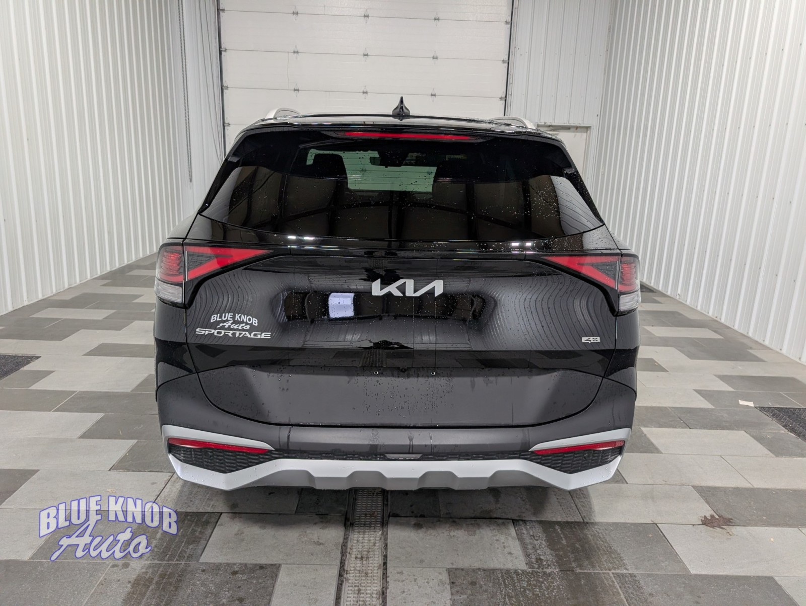2025 Kia Sportage EX photo 2