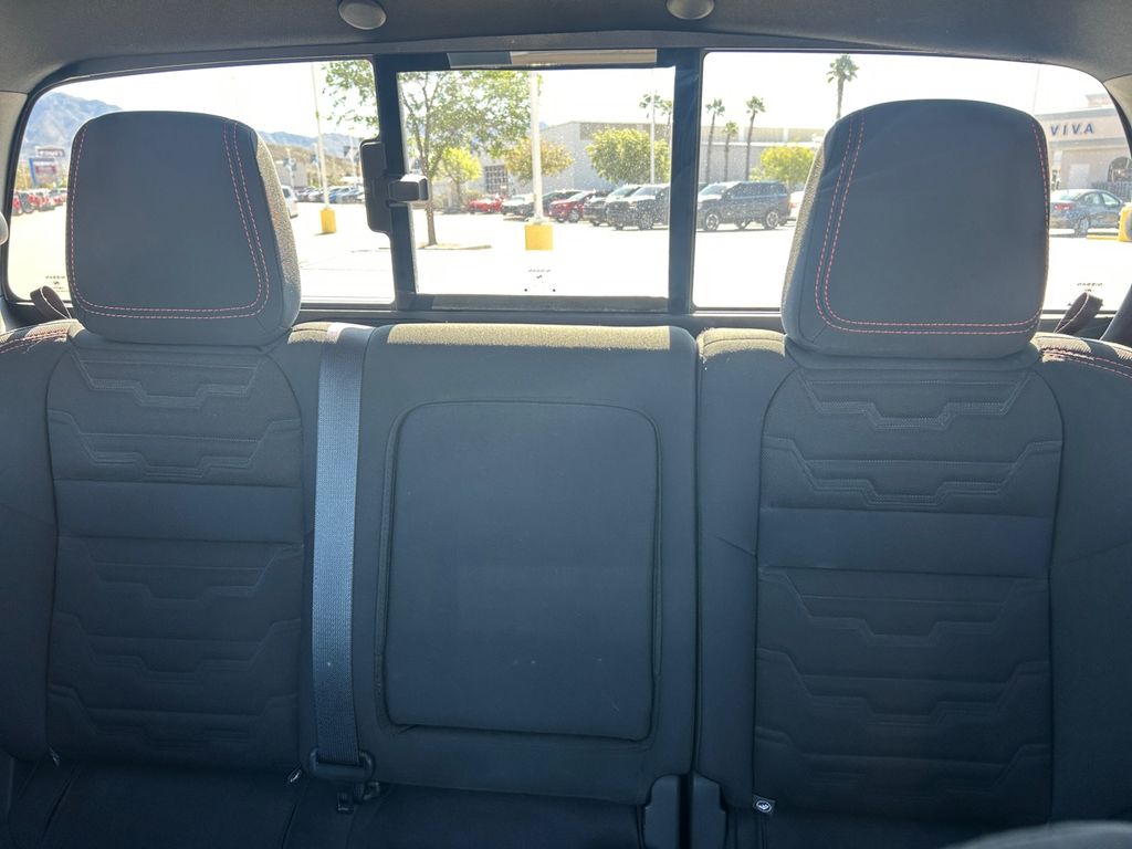 2024 Nissan Frontier PRO-X photo 11