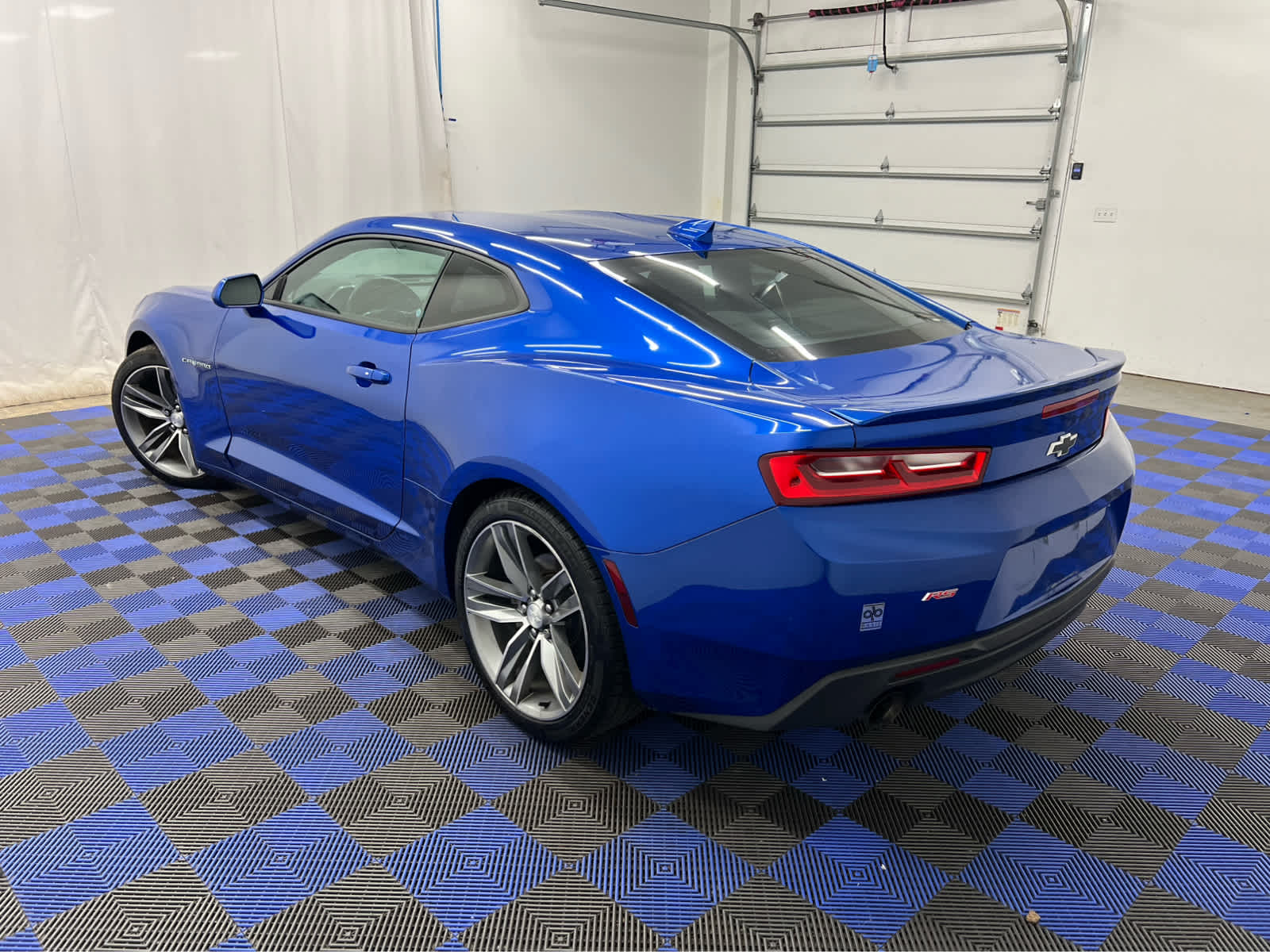 2016 Chevrolet Camaro 2LT photo 11