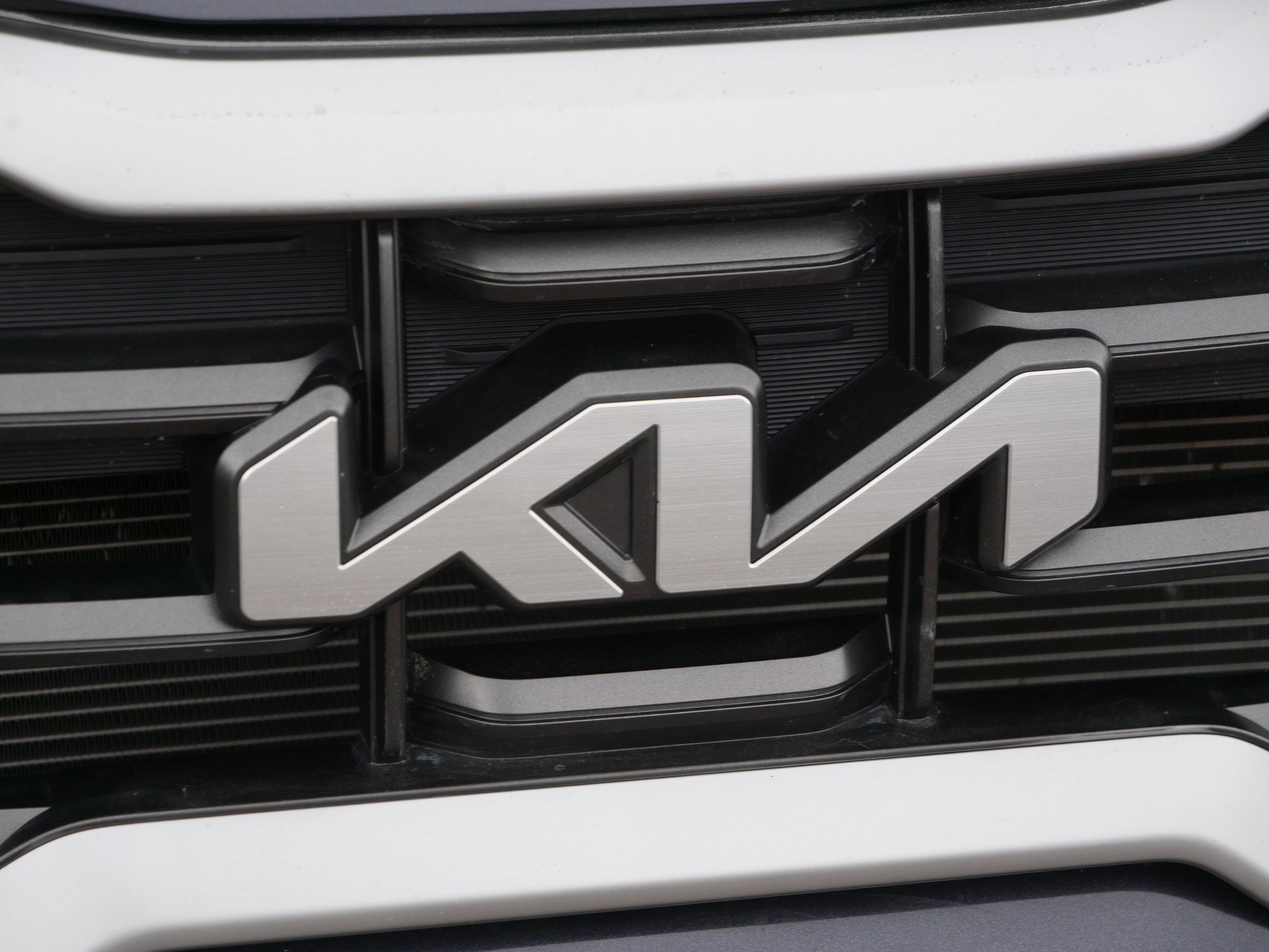 2025 Kia Telluride S photo 8