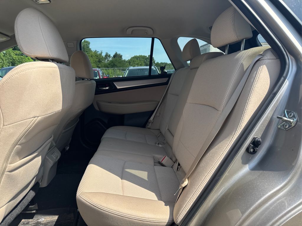 2019 Subaru Outback Premium photo 26