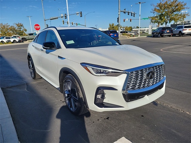 2025 Infiniti QX55 Essential photo 3