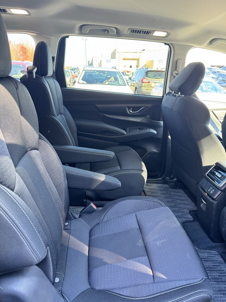 2025 Subaru Ascent Premium photo 4