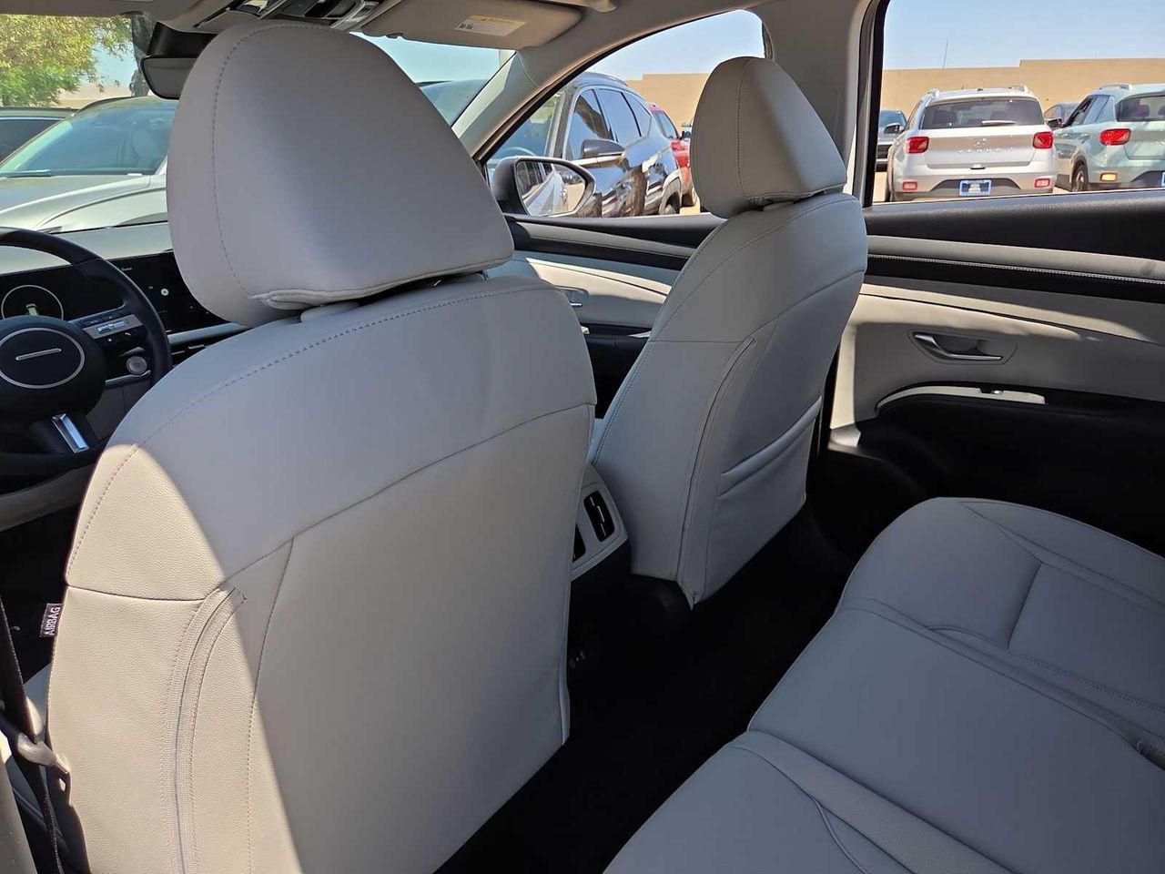2025 Hyundai Tucson SEL Convenience photo 16