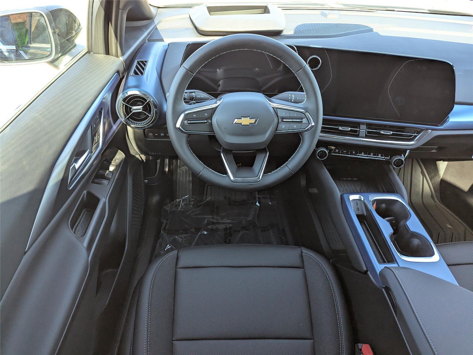 2026 Chevrolet Equinox EV 1LT photo 14