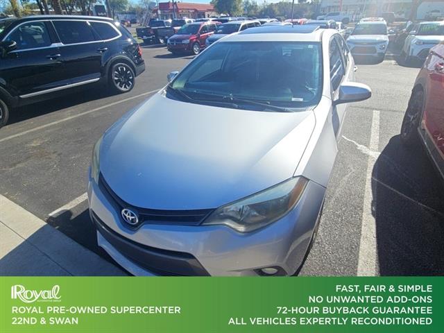 2015 Toyota Corolla LE Plus's photo