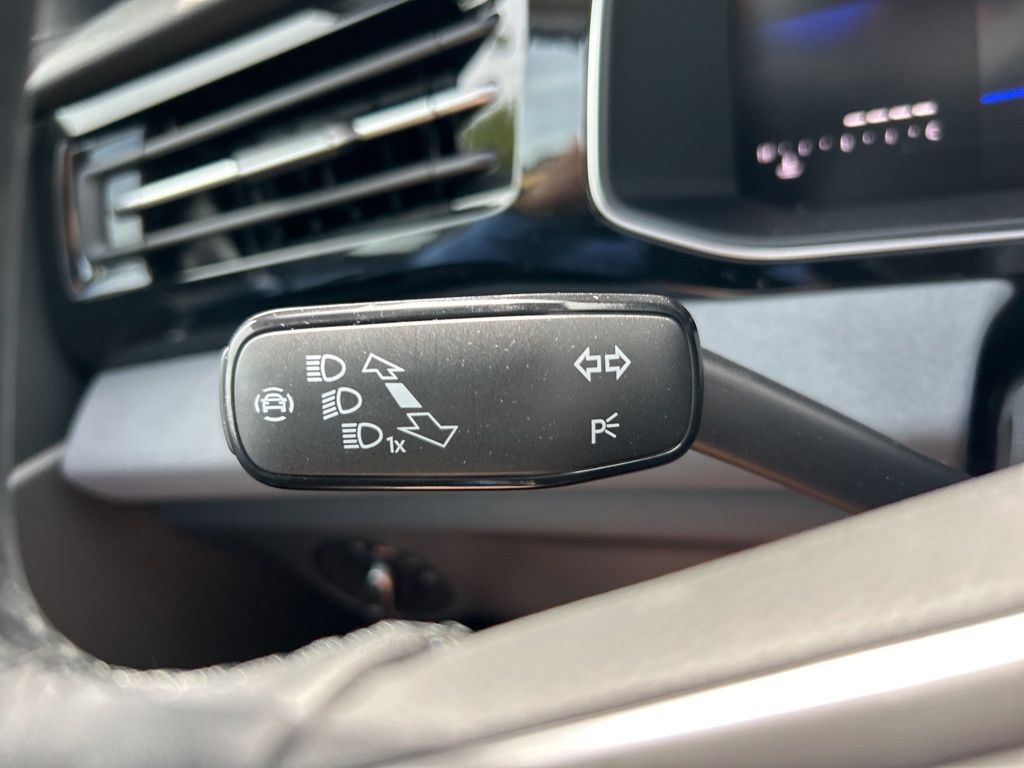 2025 Volkswagen Jetta 1.5T SE photo 21