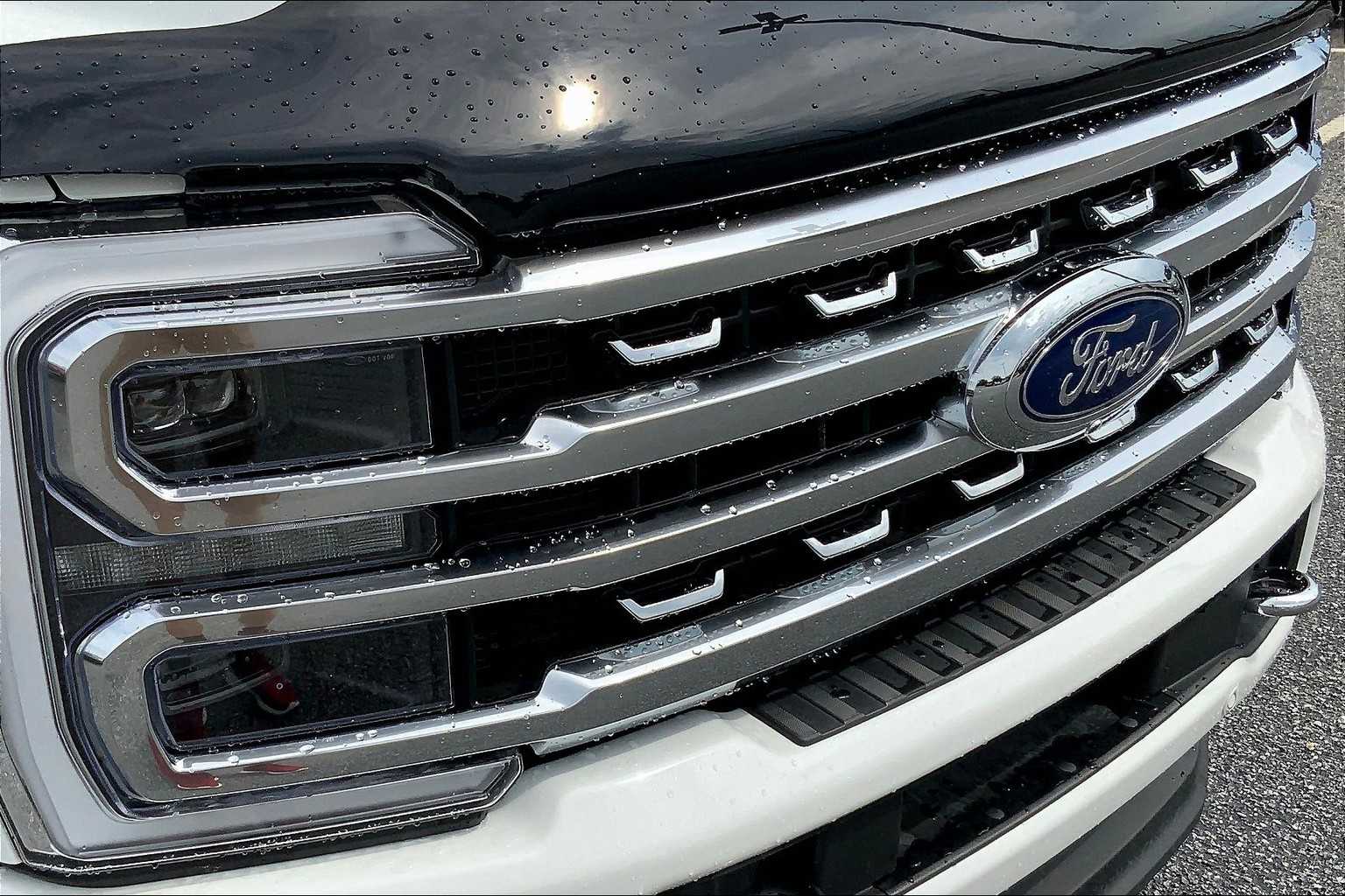 2024 Ford F-250 Platinum photo 40