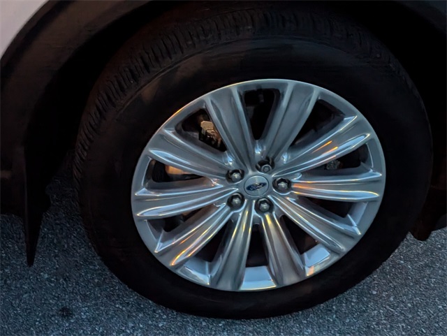 2023 Ford Explorer Limited photo 15