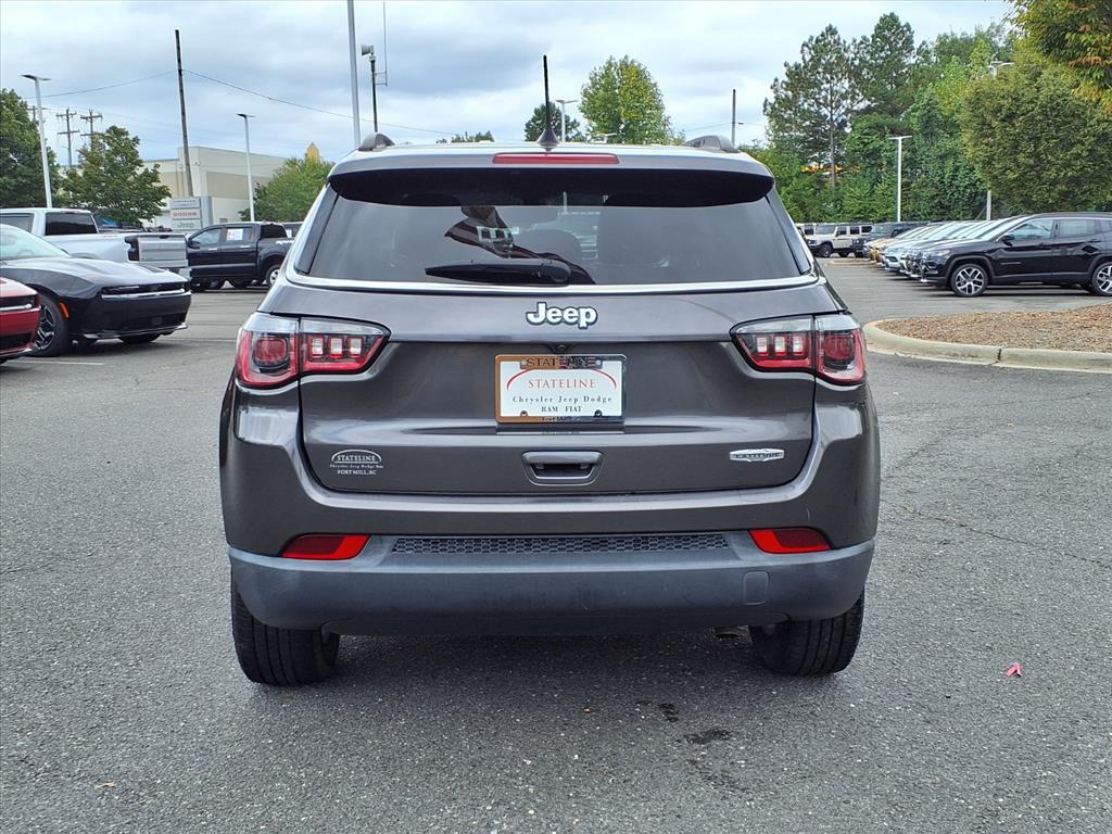 2019 Jeep Compass Latitude photo 25