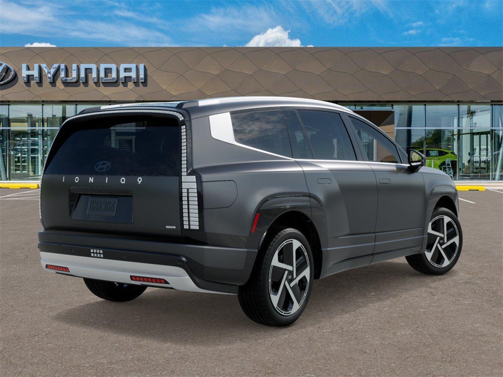 2026 Hyundai Ioniq Limited photo 4