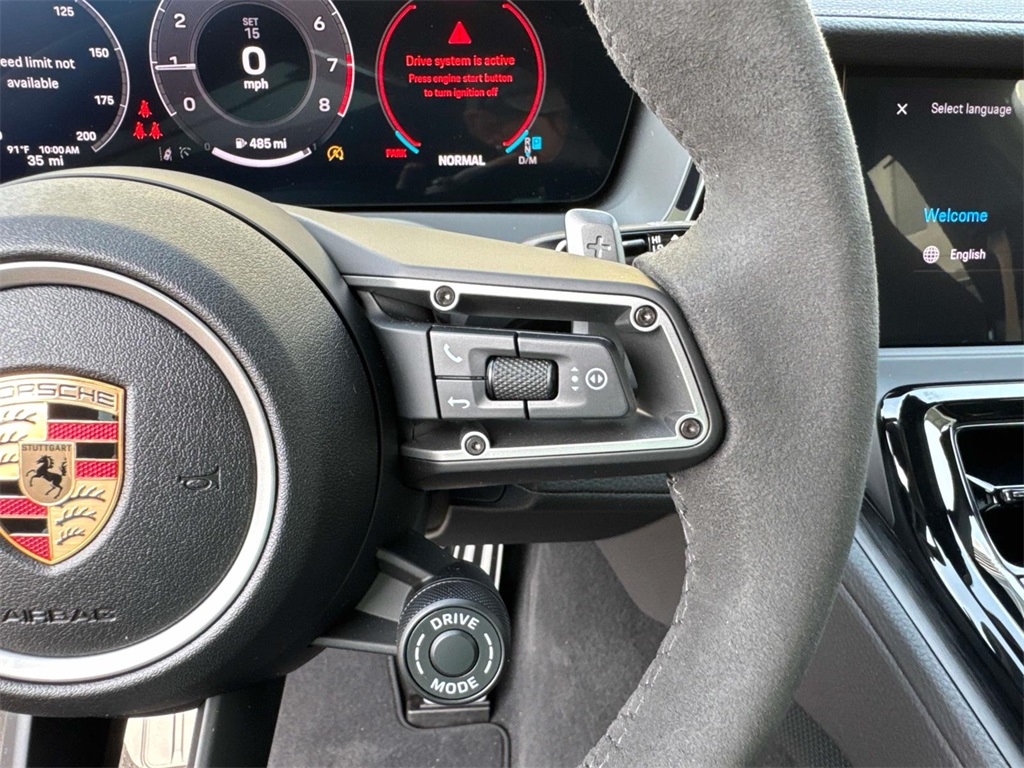 2025 Porsche Panamera 4 photo 25