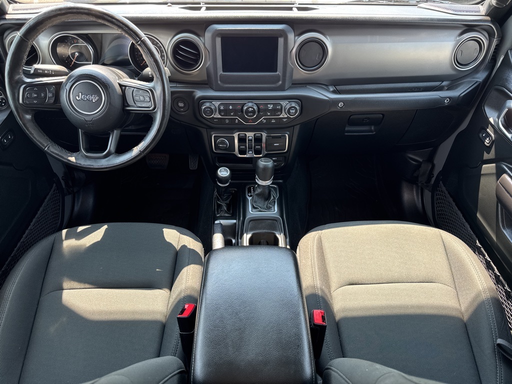 2021 Jeep Gladiator Willys photo 19