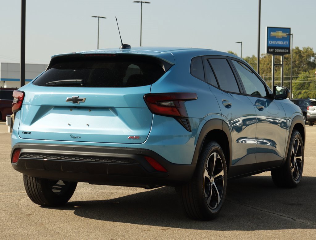 2025 Chevrolet Trax photo 6