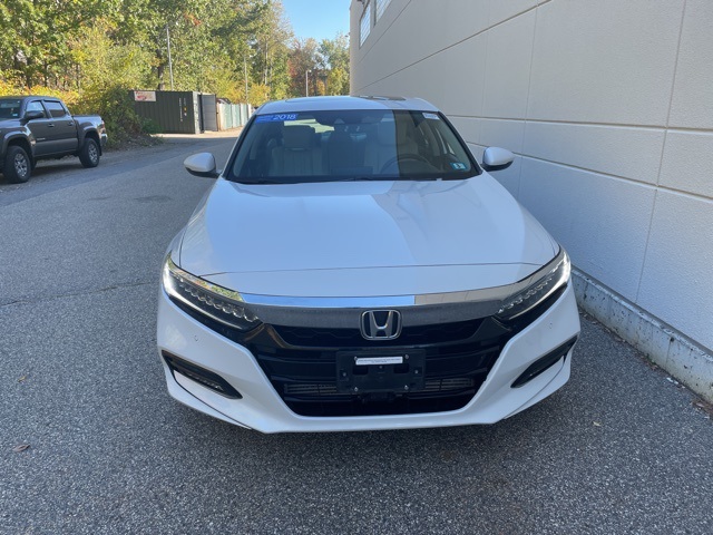 2018 Honda Accord Touring photo 2
