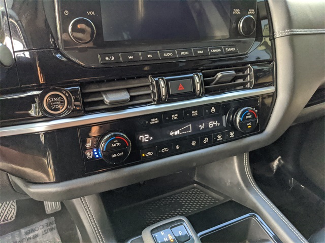 2023 Nissan Pathfinder Platinum photo 25